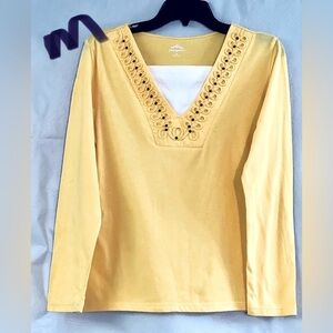 LADIES MEDIUM YELLOW & WHITE TOP WITH BEADS